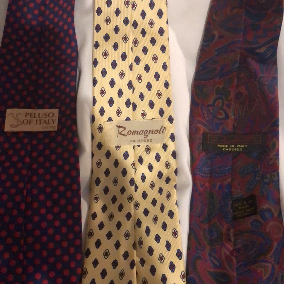 Ties Ties Ties. 8x silk ties to choose from. - Picture 11 of 13